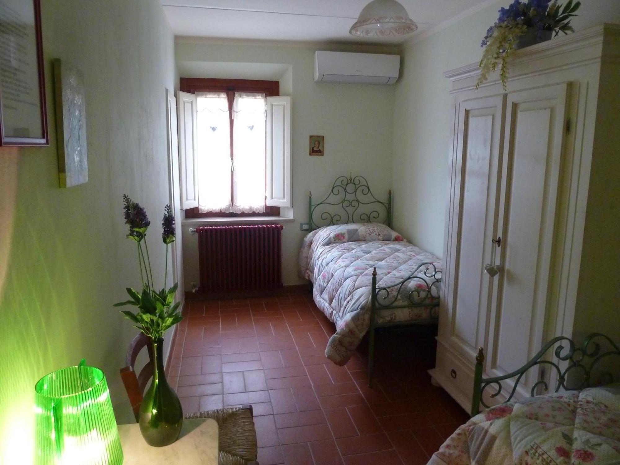 Al Vecchio Leccio Guest House Pistoia Exterior photo